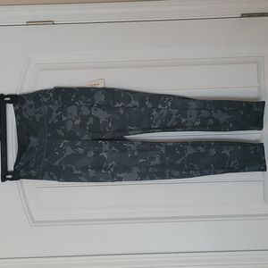 Soma Intimates Legging Camo Size Small